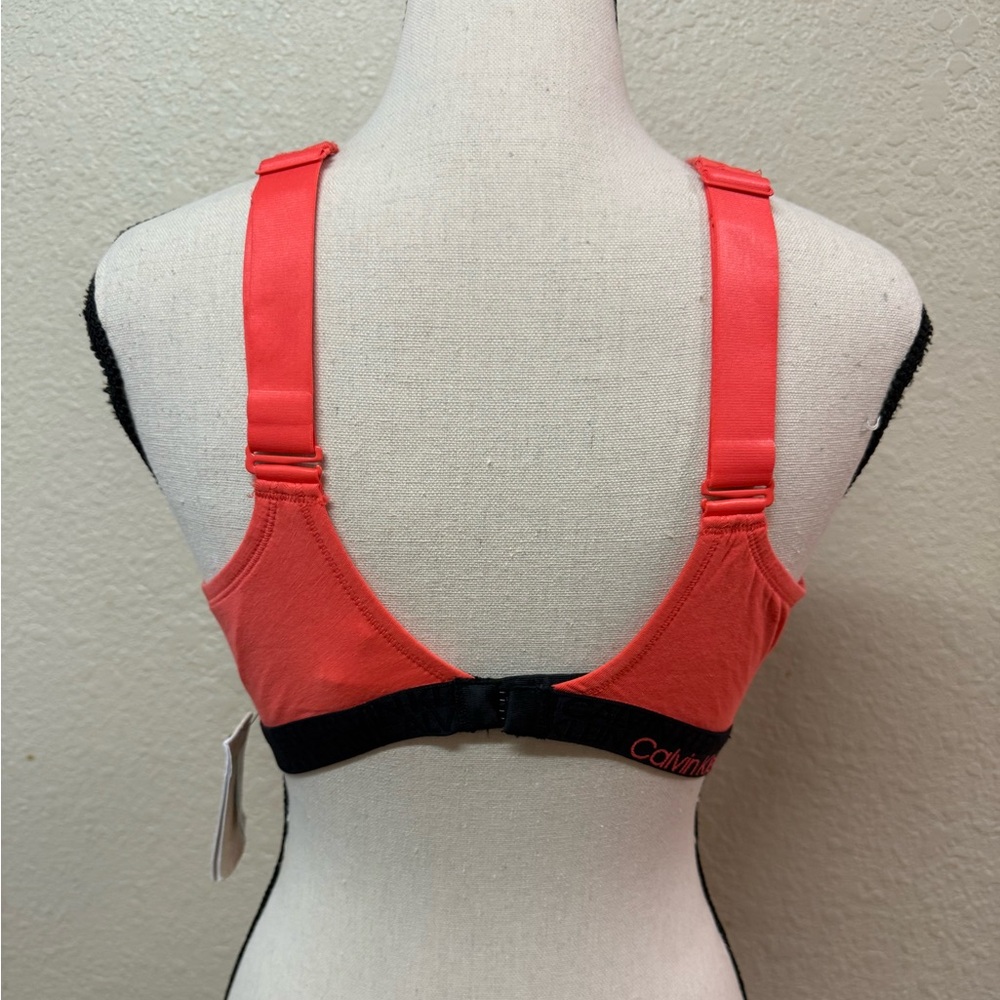 Calvin Klein unlined triangle bra - Picture 2 of 6